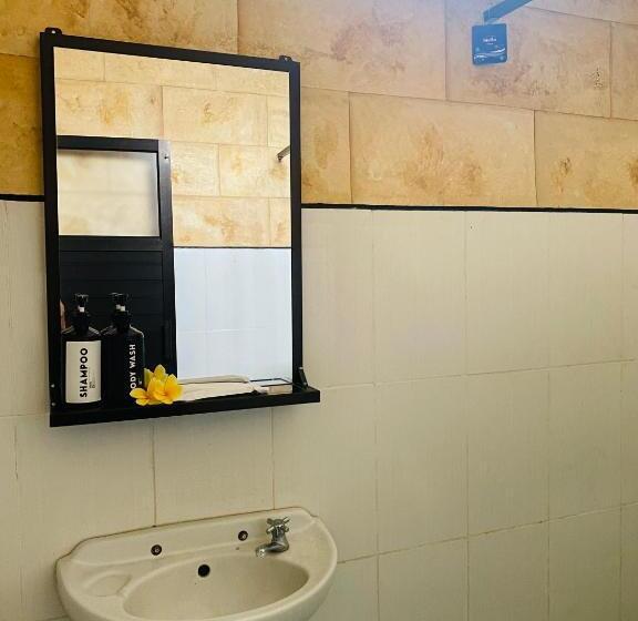 اتاق استاندارد با تخت بزرگ, Mailaku House