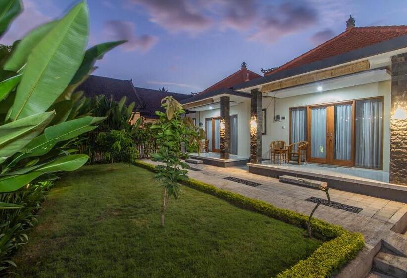 سوییت با چشم‌انداز باغ, Mailaku House