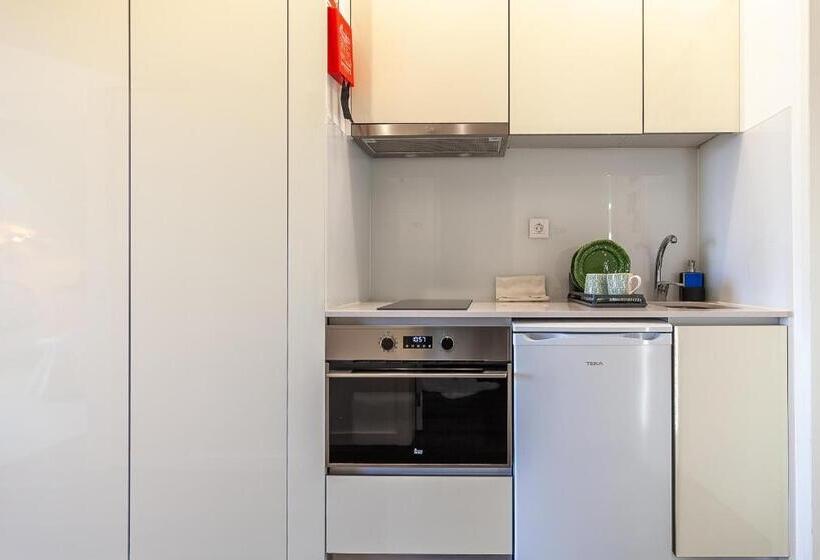 اتاق لوکس, Urbana Homes By Home Sweet Home Aveiro