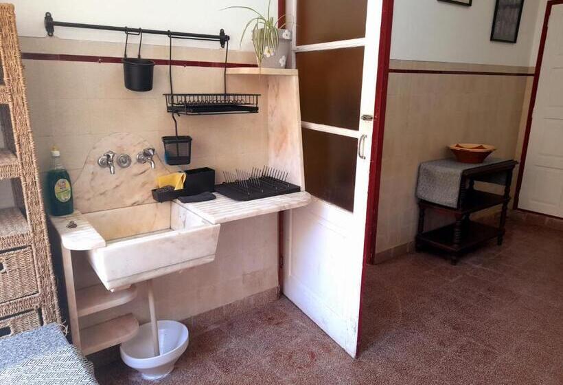 آپارتمان 2 خوابه, Casa Mestre