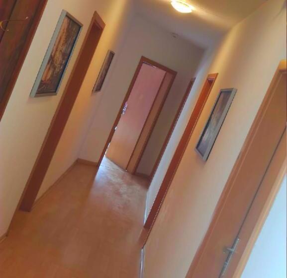 اتاق استاندارد, De Lux Gästehaus Völklingen