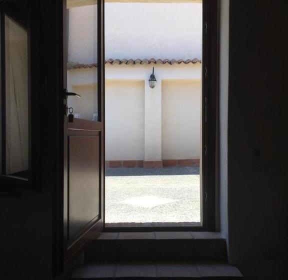استودیوی استاندارد, Residence Le Tamerici