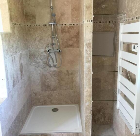 اتاق استاندارد, B&b Et Gite D Ayran