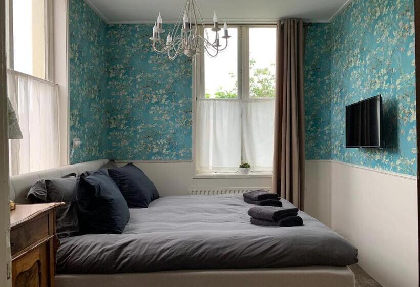 اتاق لوکس با تخت بزرگ, B&b  T Raethuys