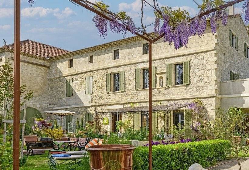 اتاق لوکس, Bastide De Bellegarde