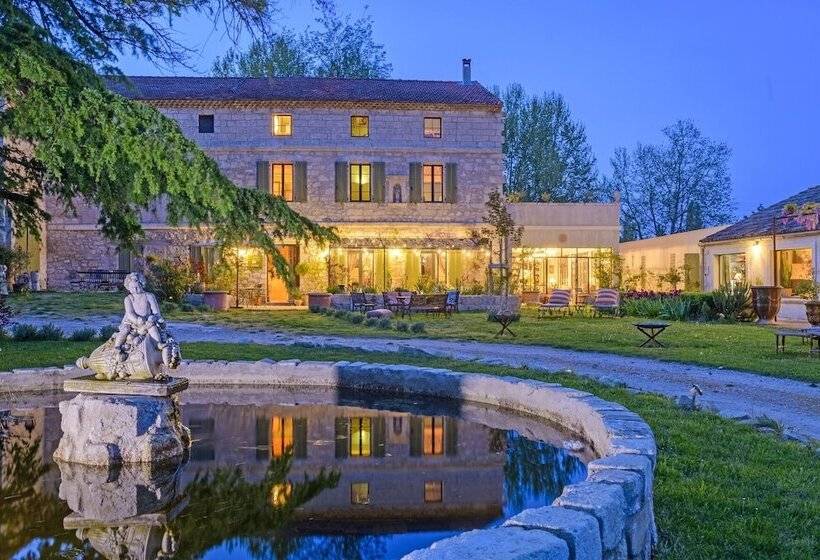 اتاق لوکس, Bastide De Bellegarde