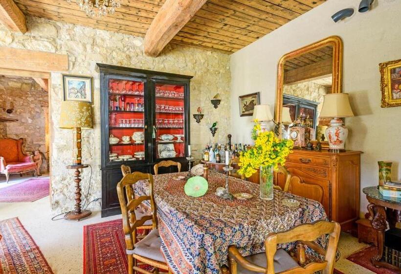 سوییت جونیور, Bastide De Bellegarde