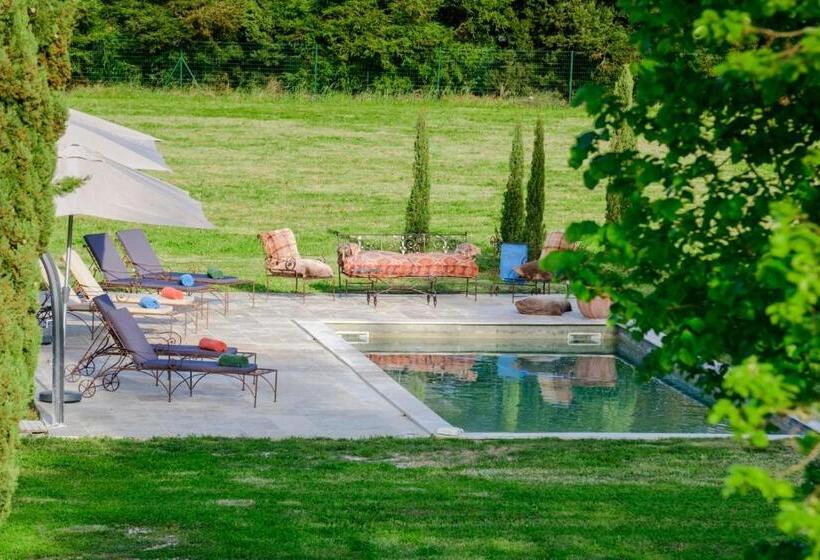 اتاق استاندارد, Bastide De Bellegarde