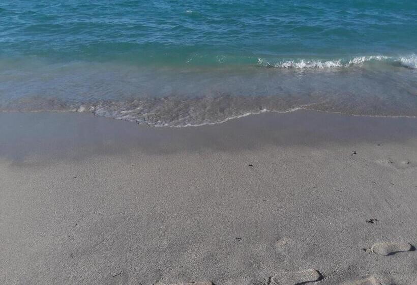 استودیوی لوکس, Benjamin S Pier At Laguna Reef Resort
