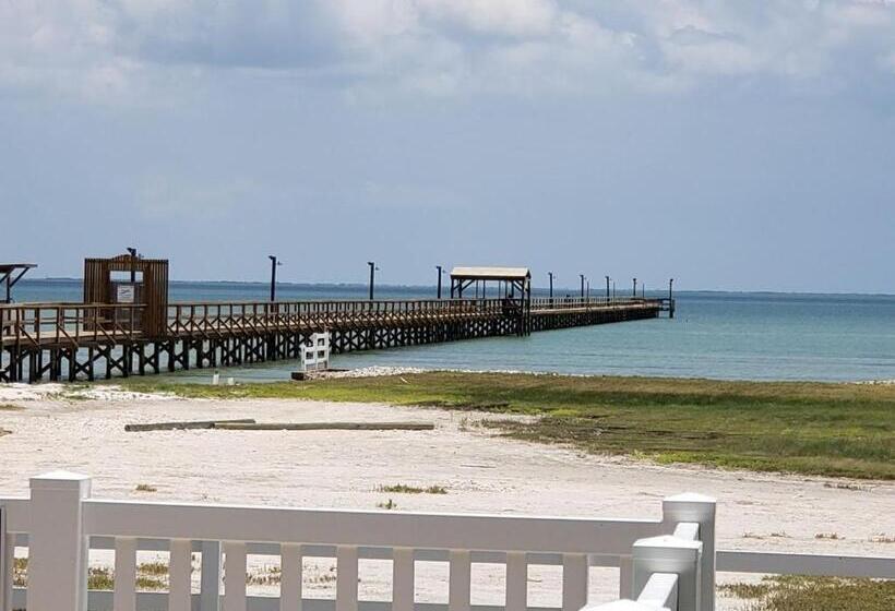 استودیوی لوکس, Benjamin S Pier At Laguna Reef Resort