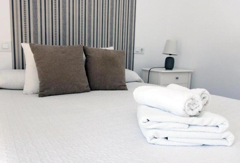 اتاق استاندارد, Hostal Restaurante Benalup Golf