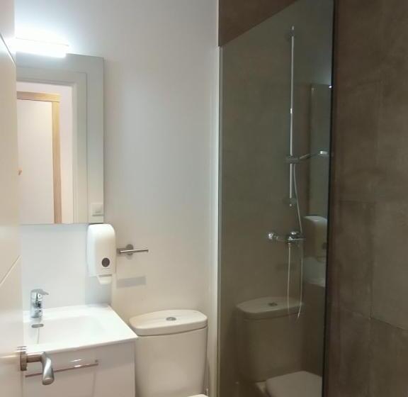 اتاق استاندارد, Hostal Restaurante Benalup Golf