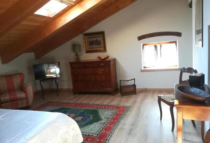اتاق لوکس, Alloggio Alla Collina