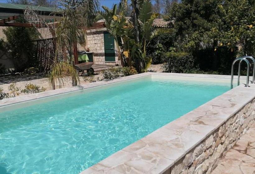اتاق استاندارد چهار تخته, Oasi Di Campagna