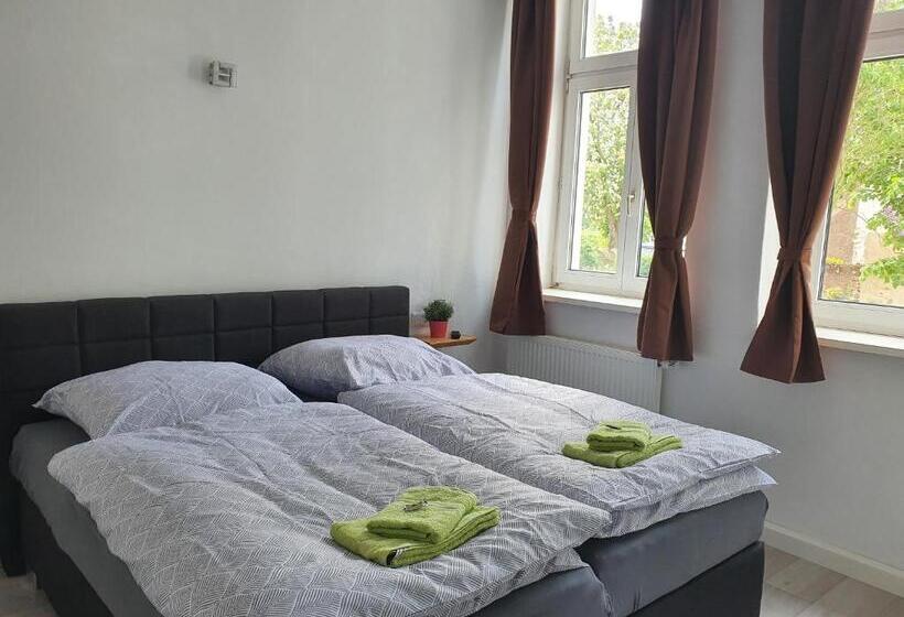 اتاق استاندارد, Zum Obstler   Gaststätte Und Pension