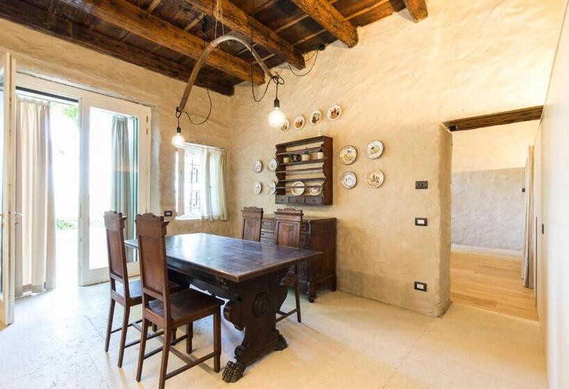 سوییت جونیور لوکس, Villa Saccomani