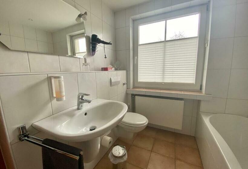 Chambre Standard Individuelle, Schnütgenhof übernachtung Am Biggesee