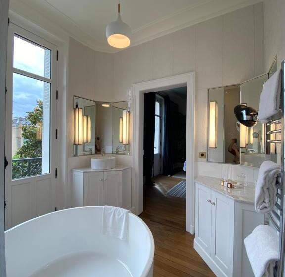 اتاق لوکس, Maison Blanche Chartres   Maison D Hôtes 5 étoiles