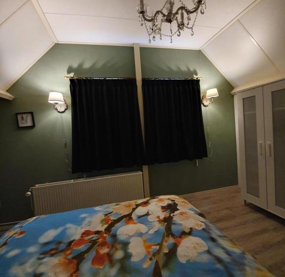 اتاق لوکس, Bed & Breakfast Ff Rust