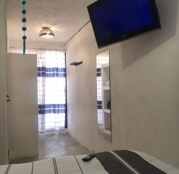اتاق استاندارد, Casa Arrecife Tortuga 3, Beach Is Steps Away! Fast Internet, Private Cozy Room!