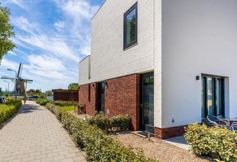 Номер Deluxe, Roosjesweg 2 Gastenkamer Met Parkeerplaats En Terras Eg