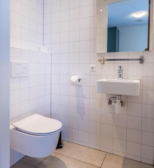 Номер Deluxe, Roosjesweg 2 Gastenkamer Met Parkeerplaats En Terras Eg