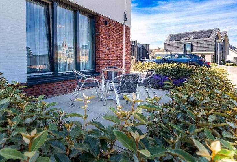 Номер Deluxe, Roosjesweg 2 Gastenkamer Met Parkeerplaats En Terras Eg