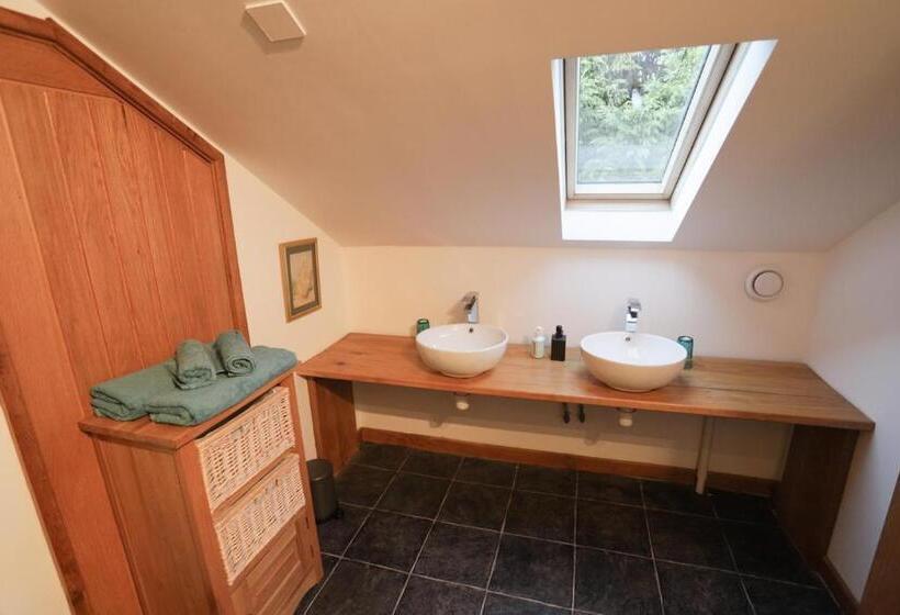 اتاق لوکس, Crackin View Guest House