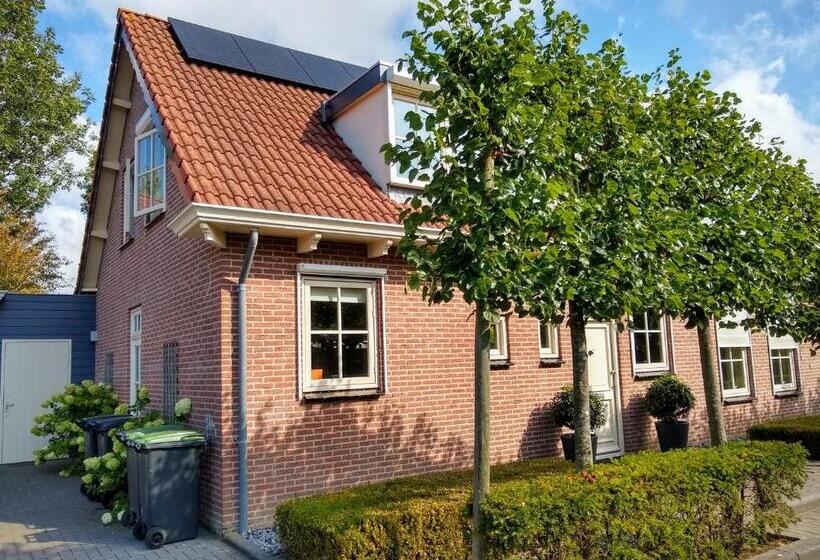 اتاق لوکس, Folmerhuis