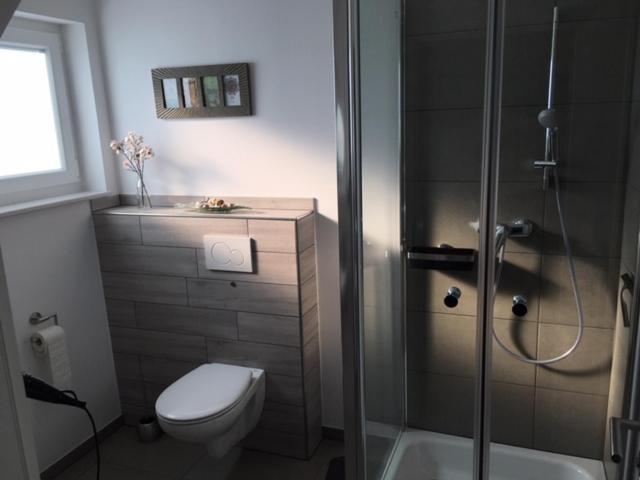 اتاق استاندارد, Gäste Und Messezimmer Adelheidsdorf