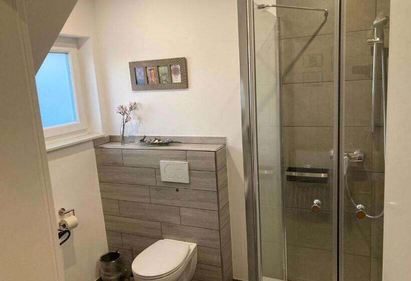 اتاق استاندارد, Gäste Und Messezimmer Adelheidsdorf