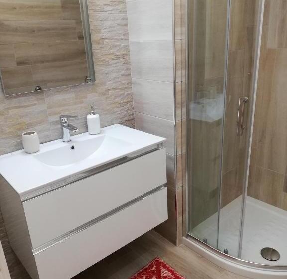 اتاق استاندارد, L Anfora