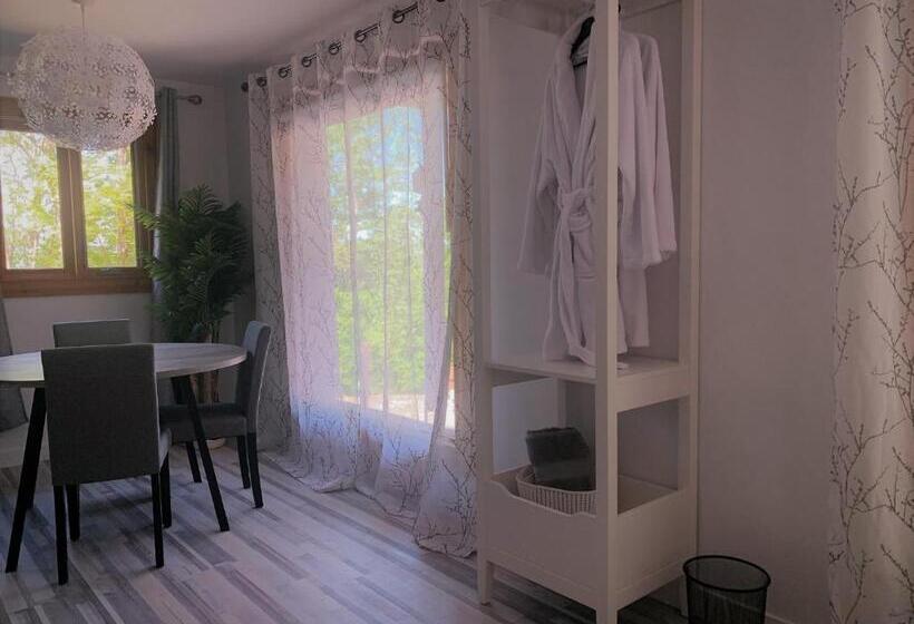 Deluxe Suite King Bed, La Bohème   Bed & Breakfast