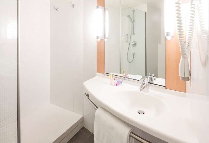 اتاق استاندارد, Ibis Barcelona Santa Coloma