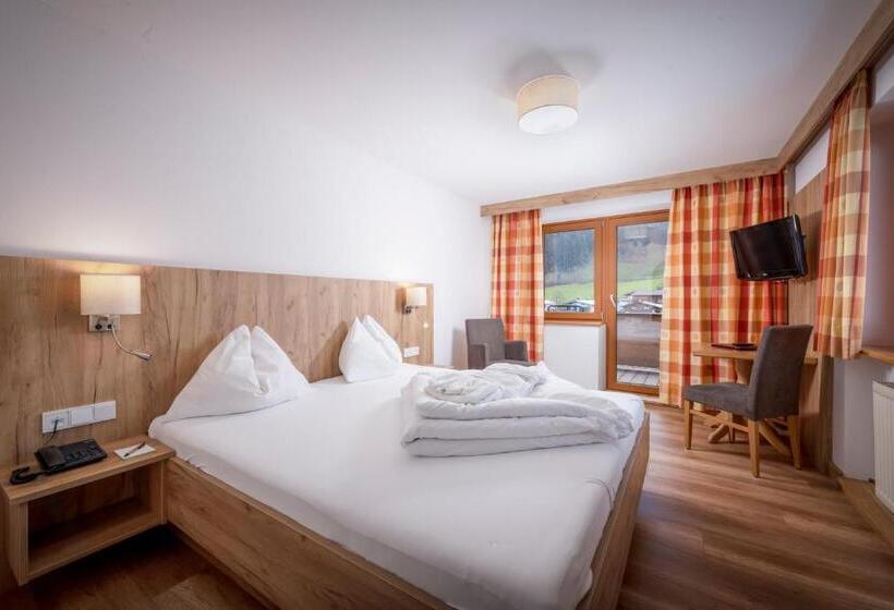 Standard Single Room with Balcony, Kitzspitz