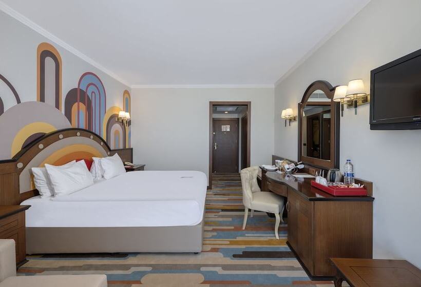 اتاق لوکس با چشم‌انداز دریا, Megasaray Westbeach Antalya