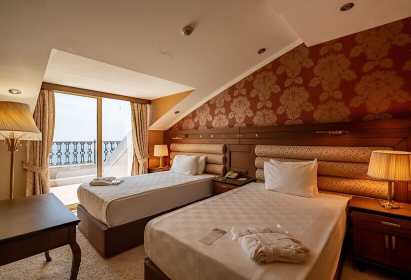 سوئیت با تخت بزرگ, Megasaray Westbeach Antalya