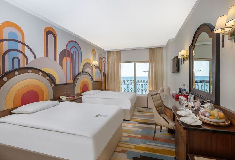 اتاق لوکس با چشم‌انداز دریا, Megasaray Westbeach Antalya