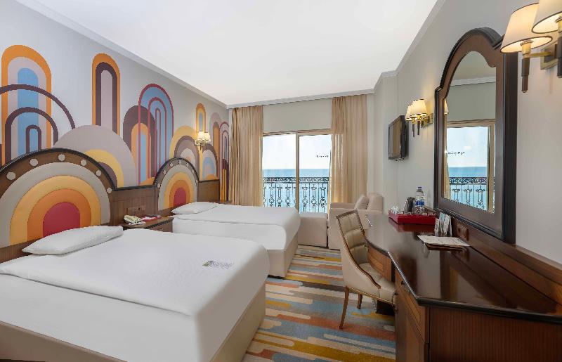 اتاق لوکس با چشم‌انداز دریا, Megasaray Westbeach Antalya