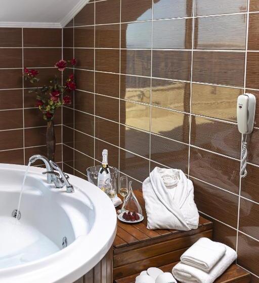 سوئیت با تخت بزرگ, Megasaray Westbeach Antalya