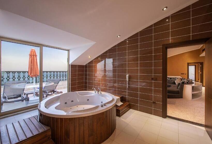 سوئیت با تخت بزرگ, Megasaray Westbeach Antalya