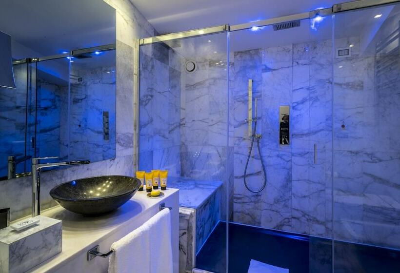 اتاق اجرایی, Metropole Taormina