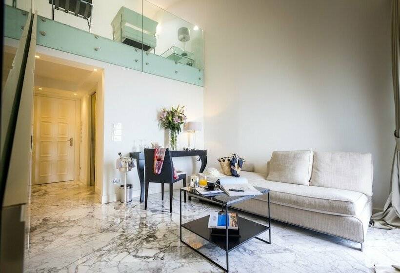 سوییت با چشم‌انداز دریا, Metropole Taormina
