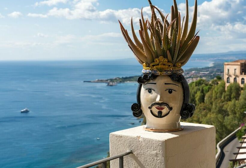 اتاق لوکس با چشم‌انداز دریا, Metropole Taormina
