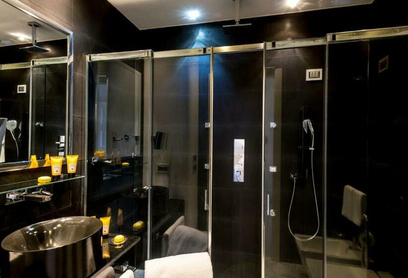 اتاق لوکس با تراس, Metropole Taormina