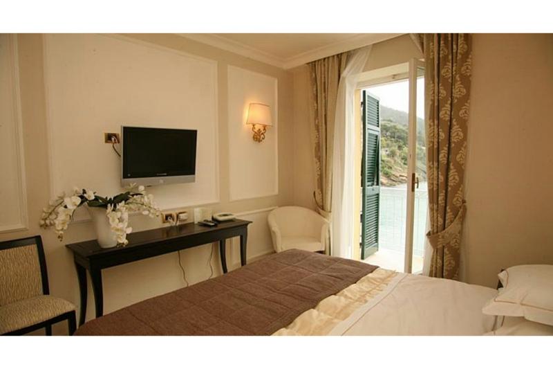 سوییت جونیور با چشمانداز دریا, Miramare & Spa