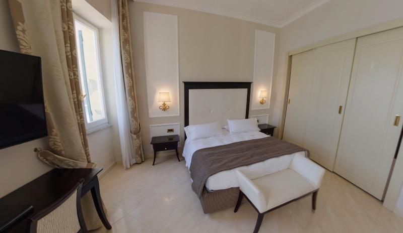 سوییت جونیور با چشمانداز دریا, Miramare & Spa