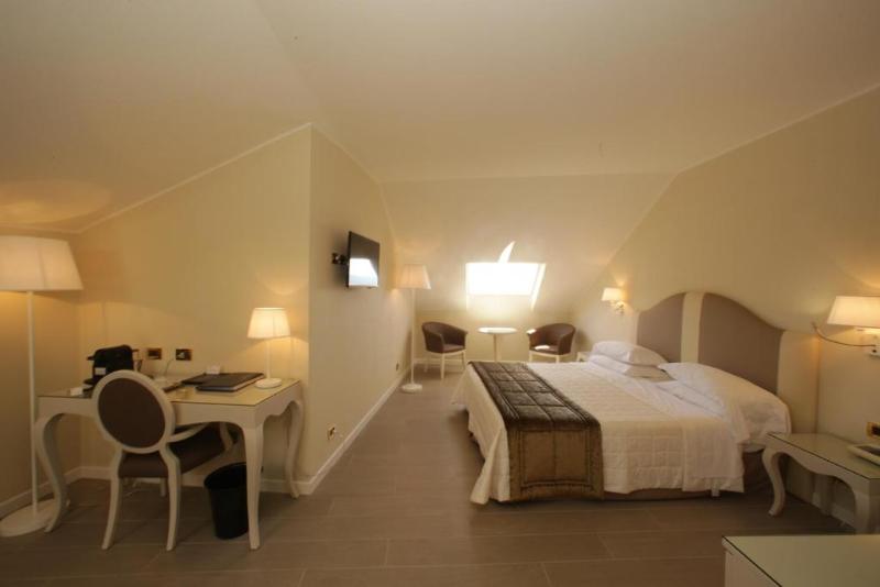 سوییت لوکس, Miramare & Spa