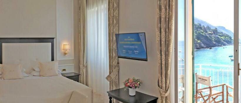 سوییت جونیور با چشمانداز دریا, Miramare & Spa