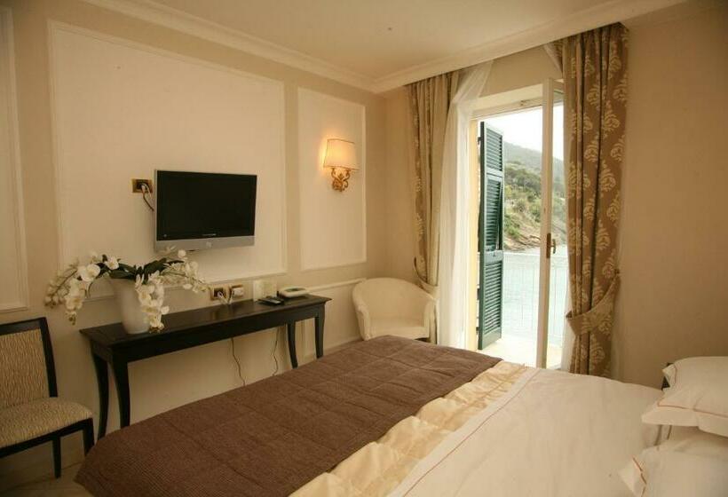 اتاق سوپریور با چشمانداز دریا, Miramare & Spa